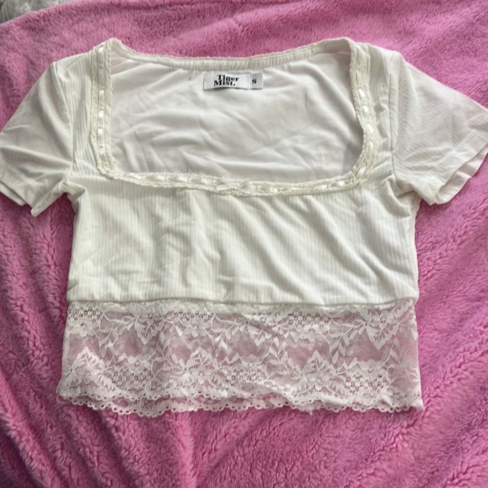 Tiger Mist Viola Top, Baby Blue (XS) & White (S) Lace Crop - Picture 3 of 8